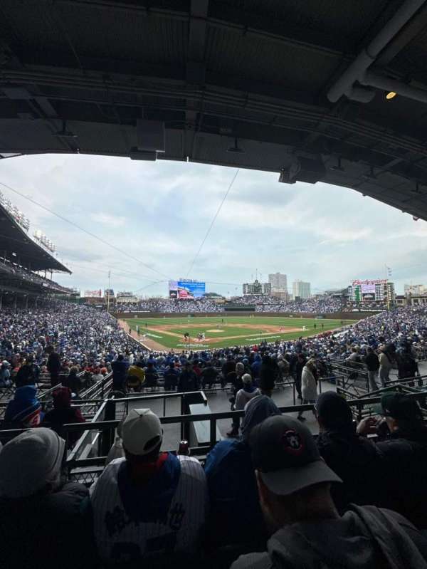 Wrigley Field, section: 218, row: 6, seat: 13