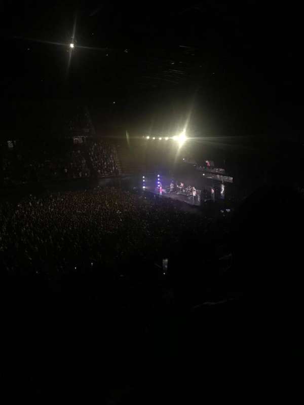 Kia Forum, section: 208, row: 9, seat: 8