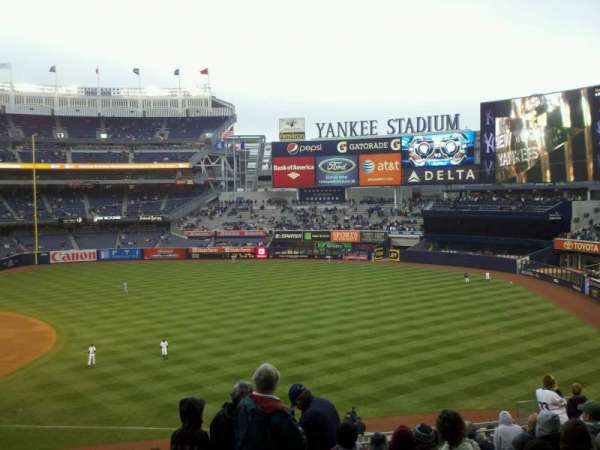 Yankee Stadium, section: 212, row: 13, seat: 13