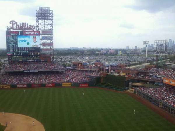 Citizens Bank Park, section: 413, row: 4, seat: 21