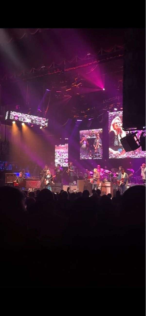 Beacon Theatre, section: Orchestra 4, row: T, seat: 36