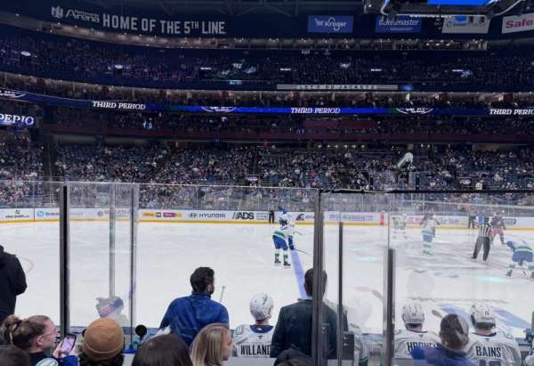 Nationwide Arena, section: 104, row: F, seat: 17/18