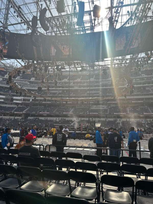 SoFi Stadium, section: 132R1, row: 6, seat: 7