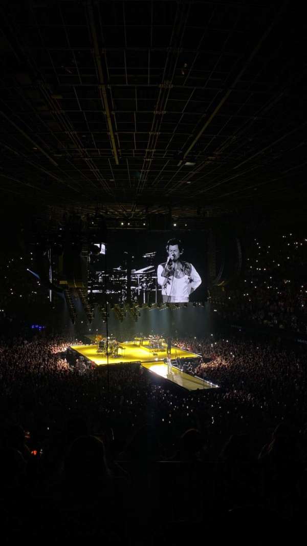 Kia Forum, section: 235, row: 1, seat: 1