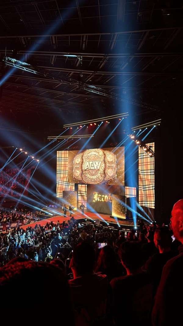 Kia Forum, section: 110, row: 10, seat: 1