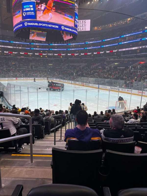 Crypto.com Arena, section: 116, row: 17, seat: 31