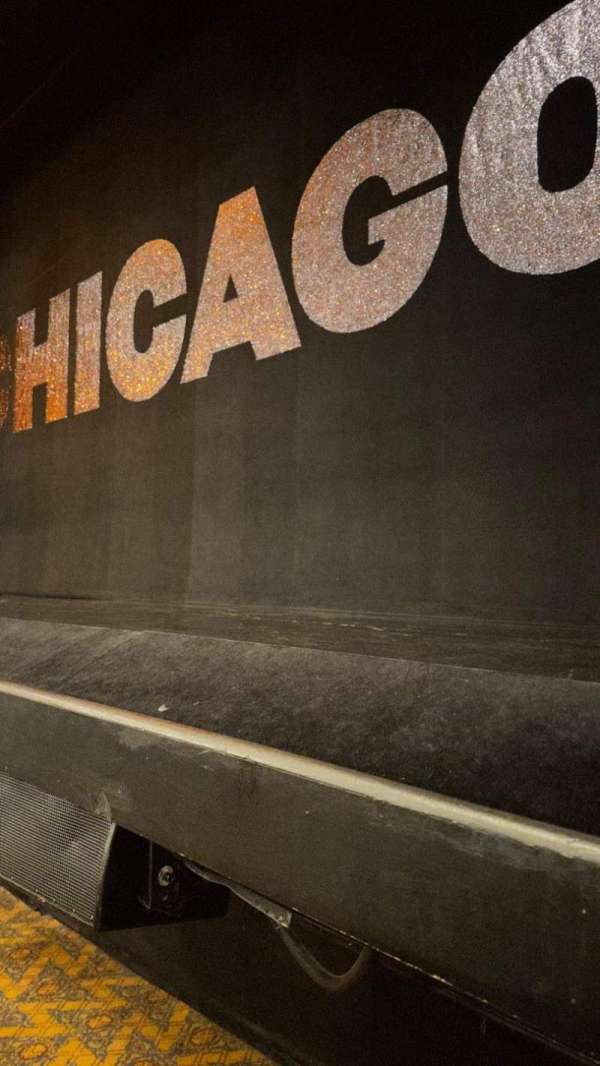 Ambassador Theatre, section: Orchestra R, row: CC, seat: 6