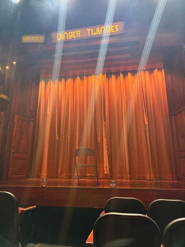 Orpheum Theater, New York, section: Orchestra R, row: D, seat: 2