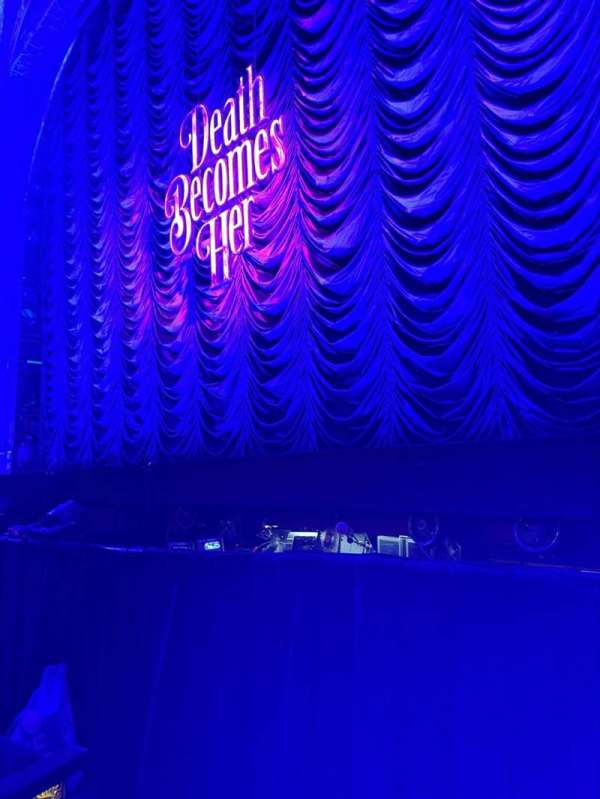 Lunt-Fontanne Theatre, section: Orchestra R, row: B, seat: 2