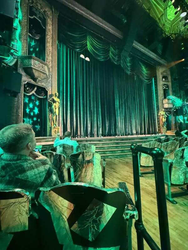 Studio 54, section: Orchestra L, row: D, seat: 1