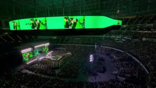 SoFi Stadium, section: 419, row: 1, seat: 8