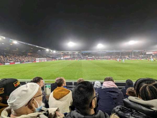 Kenilworth Road, section: Bobbers Stand K, row: E, seat: 13