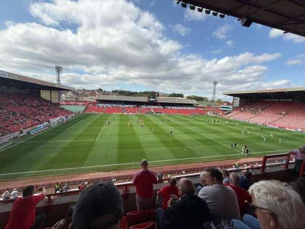 Oakwell Stadium, section: E10, row: EE, seat: 054