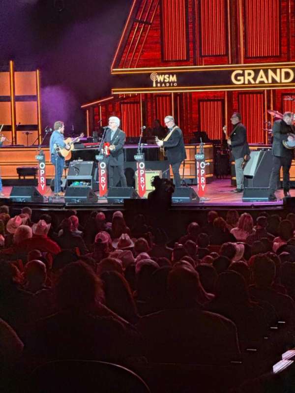 Grand Ole Opry House, section: 10, row: V, seat: 11