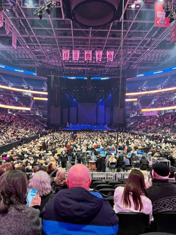 Capital One Arena, section: 105, row: J, seat: 6