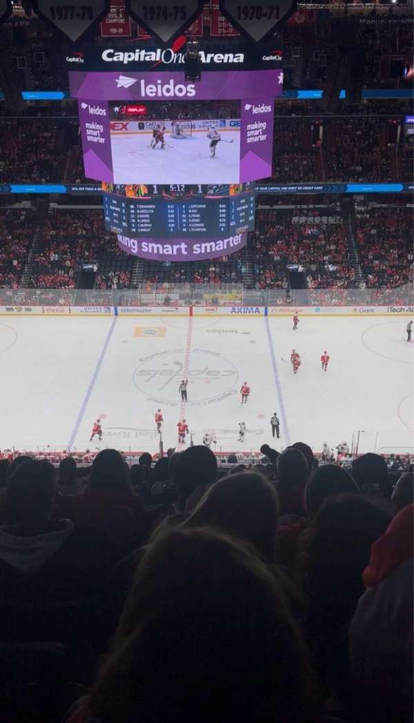 Capital One Arena, section: 400, row: M, seat: 15