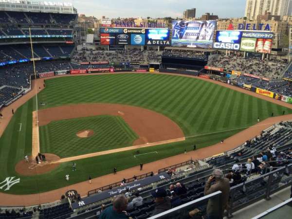 Yankee Stadium, section: 419, row: 1, seat: 15