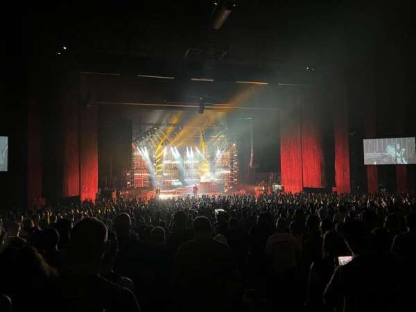 TD Pavilion at the Mann, section: Main 200, row: HH, seat: 222