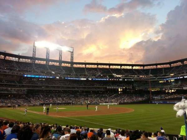 Citi Field, section: 107, row: N, seat: 6