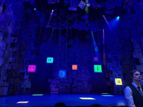 Cambridge Theatre, section: Stalls, row: D, seat: 14