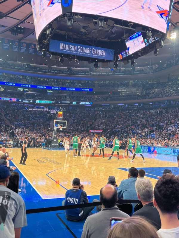 Madison Square Garden, section: 1, row: 4, seat: 4
