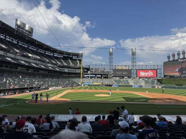 Rate Field, section: 127, row: 16, seat: 4