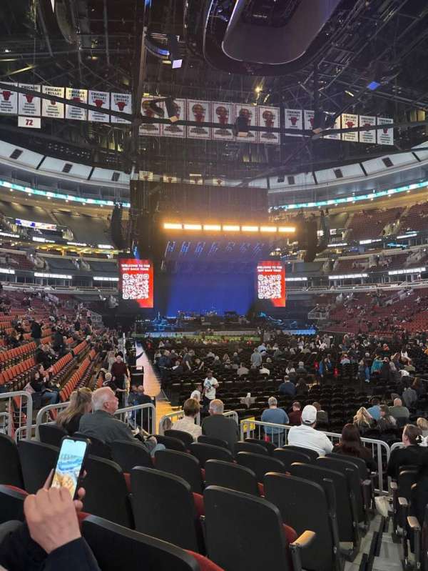 United Center, section: 108, row: 8, seat: 2