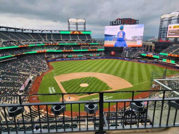 Citi Field, section: 511, row: 2, seat: 9