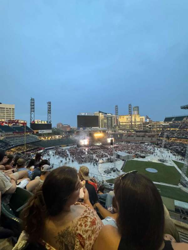Truist Park, section: 331, row: 5, seat: 1