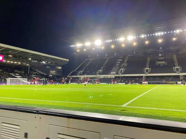 Craven Cottage, section: EL, row: 1, seat: 90