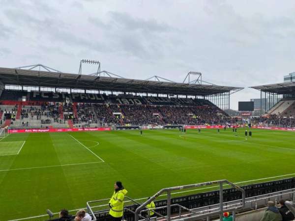 Millerntor-Stadion, section: H2, row: 12, seat: 3