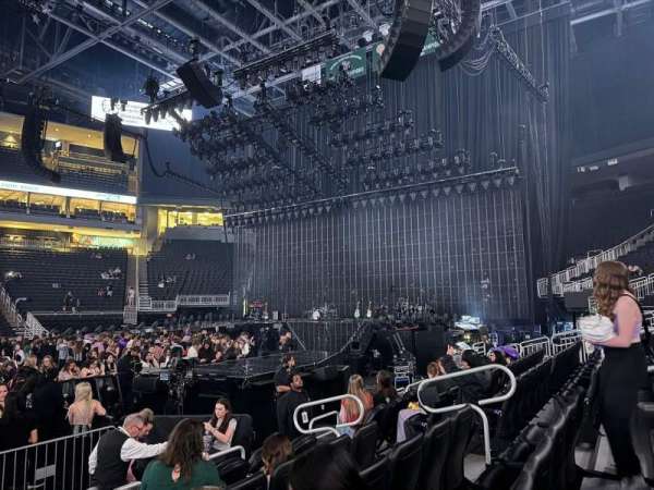 Fiserv Forum, section: 117, row: 4, seat: 8