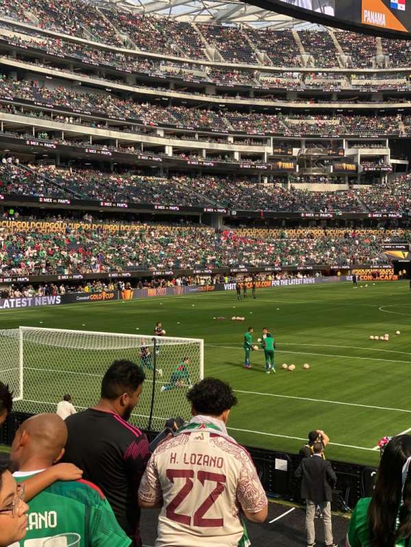 SoFi Stadium, section: 104, row: 5, seat: 8