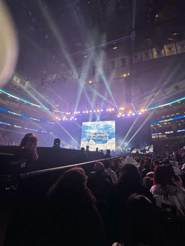 United Center, section: Floor 3, row: 17, seat: 2