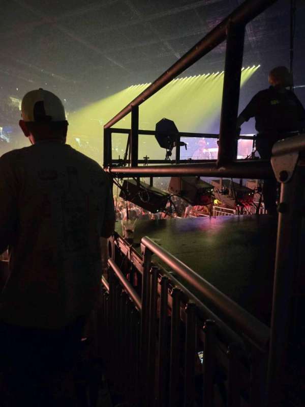 Coliseo De Puerto Rico, section: 123B, row: l, seat: 8