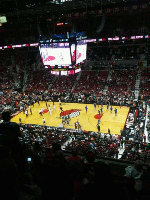 Moda Center, section: 333, row: g, seat: 8
