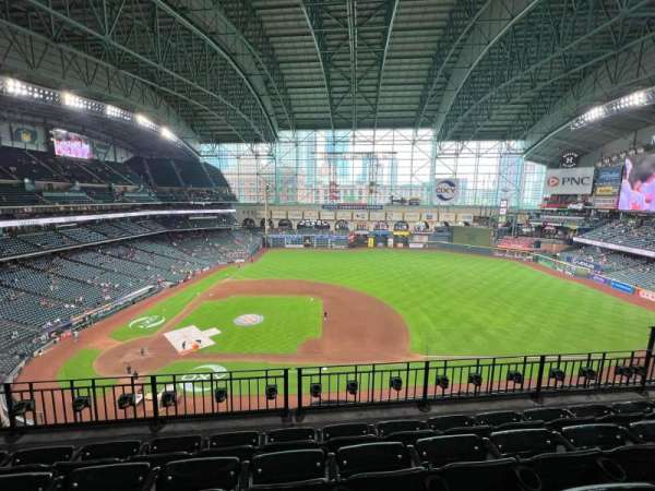 Daikin Park, section: 325, row: 3, seat: 15