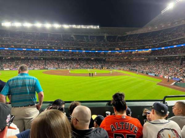 Daikin Park, section: 101, row: 4, seat: 13