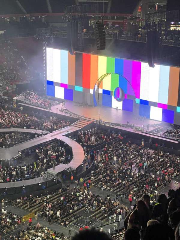 Mercedes-Benz Stadium, section: 317, row: 16, seat: 16