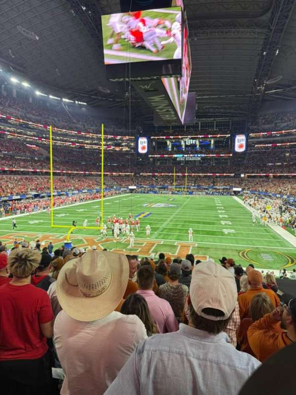 AT&T Stadium, section: 147, row: 21, seat: 3