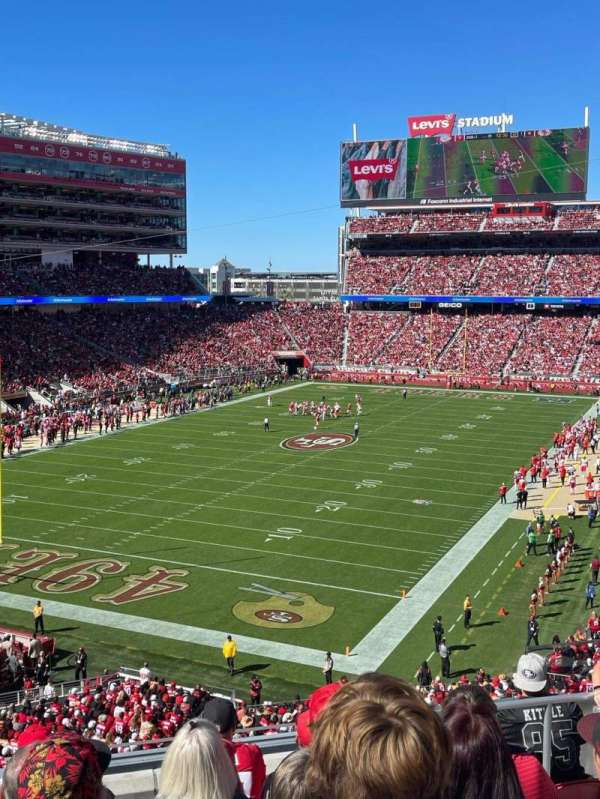 Levi's Stadium, section: 226, row: 14, seat: 3