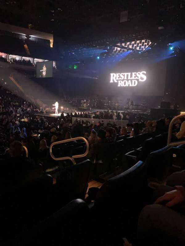 Fiserv Forum, section: 118, row: 7, seat: 4