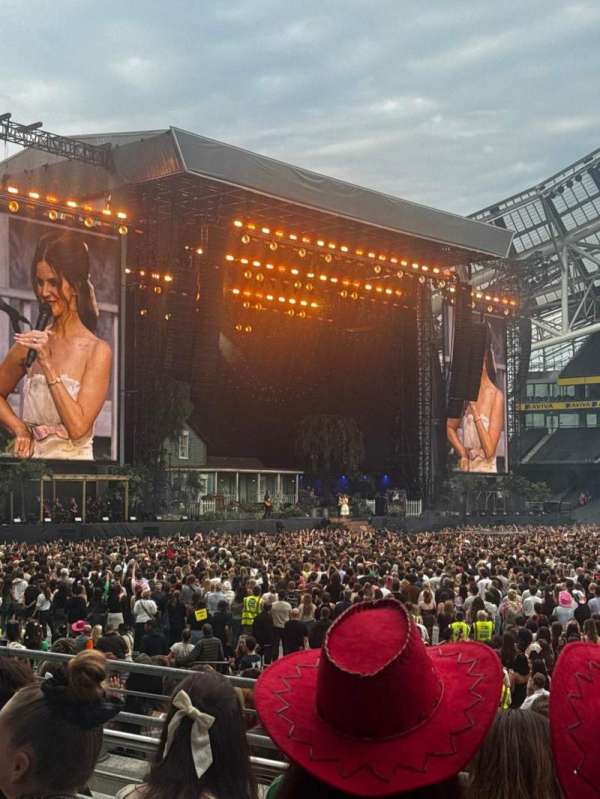 Aviva Stadium, section: COMS, row: D, seat: 15