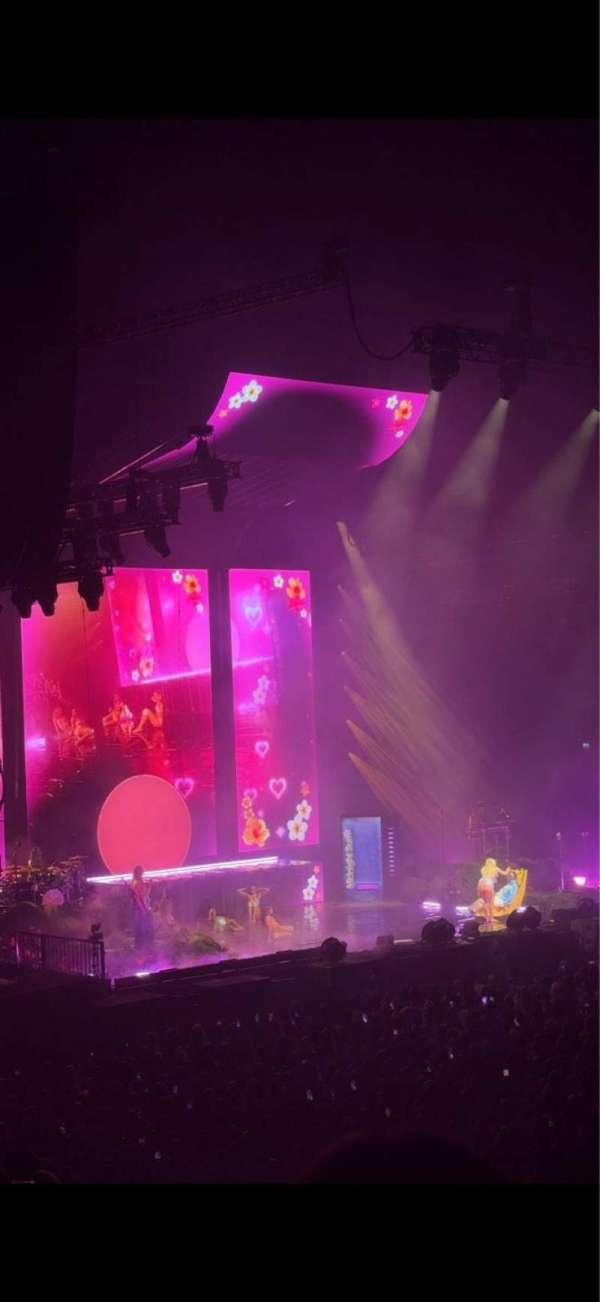 Ziggo Dome, section: 110, row: 6, seat: 353