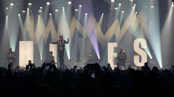 History, Toronto, section: Upper Floor, seat: GA