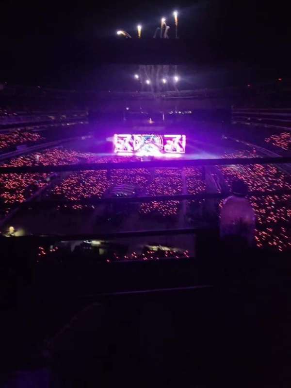 MetLife Stadium, section: 324, row: 5, seat: 16