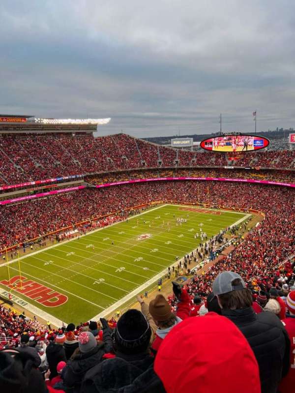 Arrowhead Stadium, section: 308, row: 37, seat: 4