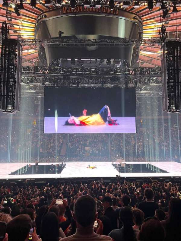 Madison Square Garden, section: 117, row: 11, seat: 9