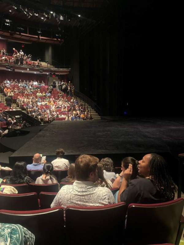 Vivian Beaumont Theater, section: Orchestra R, row: H, seat: 512