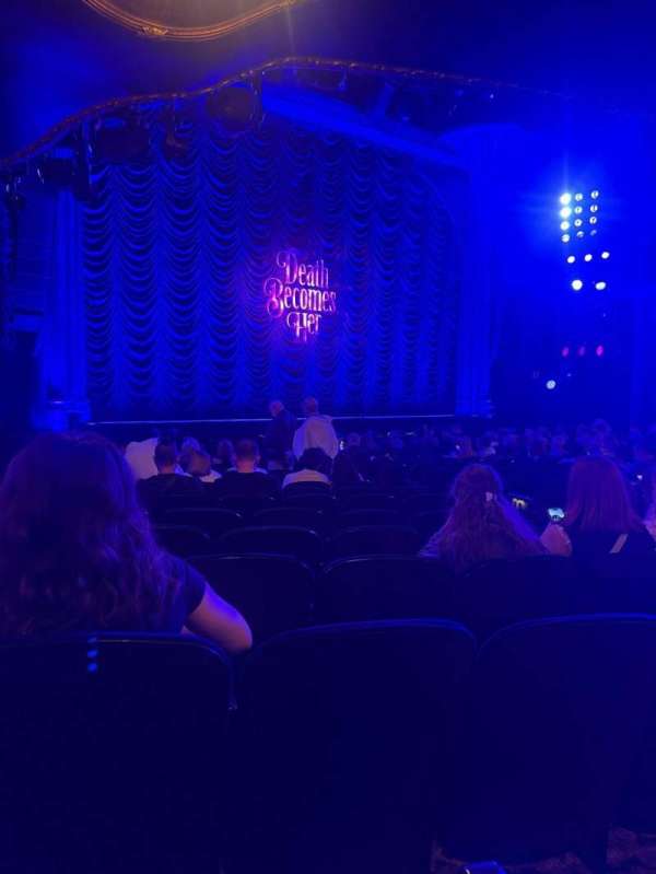 Lunt-Fontanne Theatre, section: Orchestra L, row: Q, seat: 17
